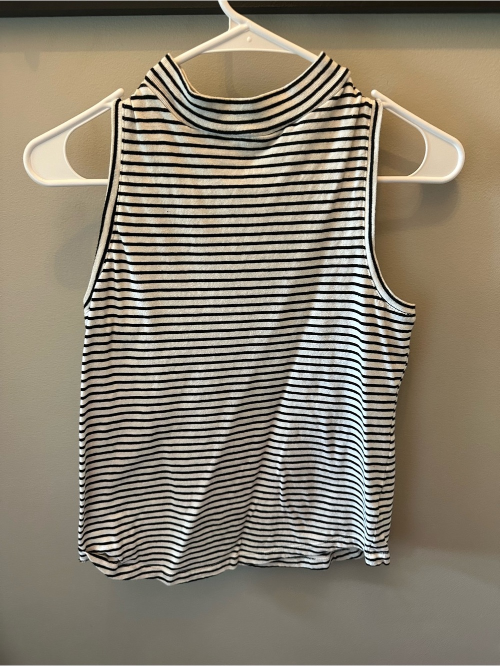 Universal Thread Black & White Striped Mock Neck Sleeveless Top